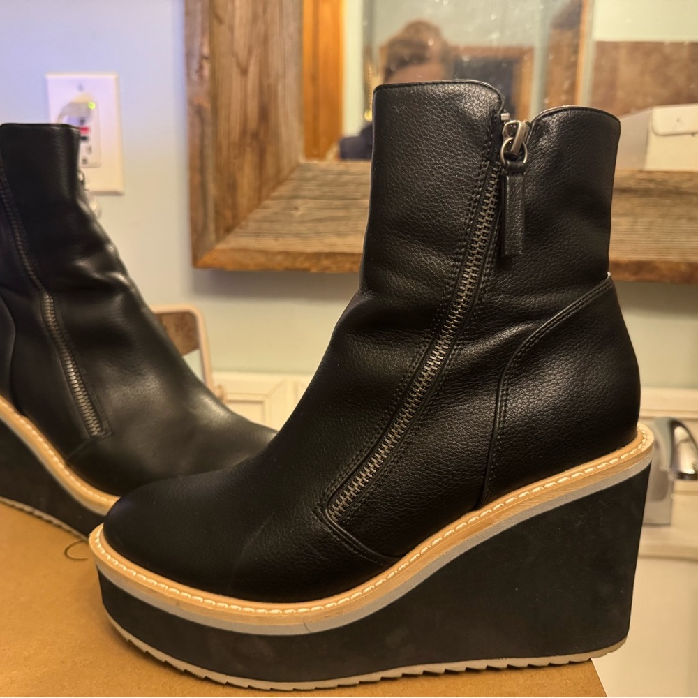 Matisse Black Wedge Boots. LABOR DAY SALE! - Picture 2 of 2